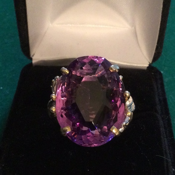 Extra Fancy Cut AAA+ Genuine Amethyst 25 CTW Ring - Picture 3 of 13